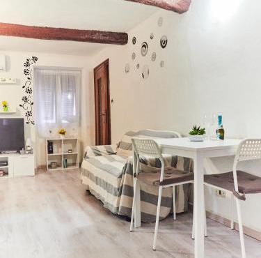 Sweet Home Badalucco Villaggio affascinante 10 min dal mare