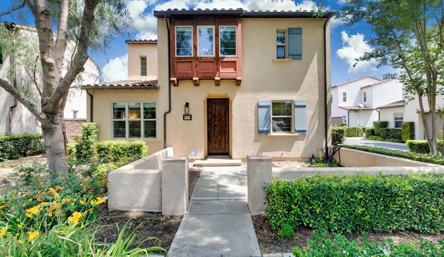Terrific 3-bedroom house with AC in charming Chino