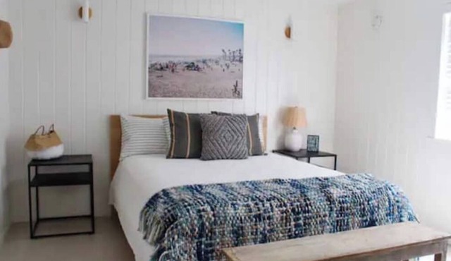 The Chic Beach Studio w/spacious patio