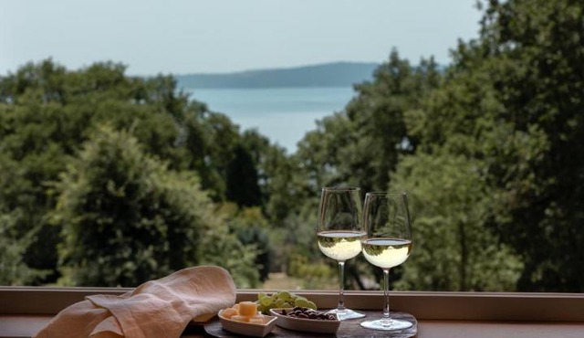 The Lake Escape - Trevignano