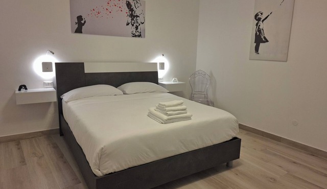 The Little White House: Your elegant suite in the heart of downtown Tuscania