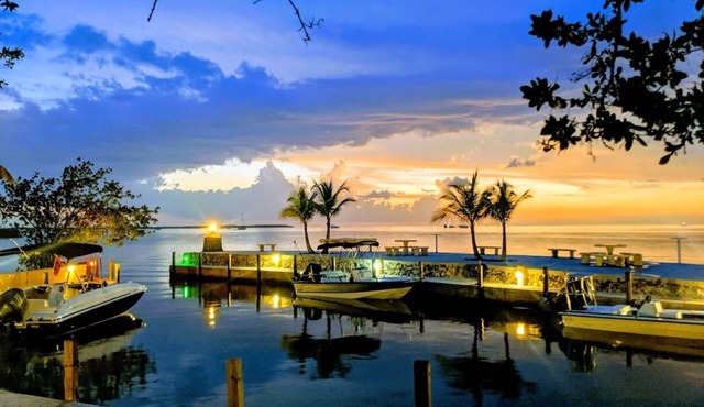 The Nest Villa & Marina with boat ramp, sun terrace, water views. Pet friendly!