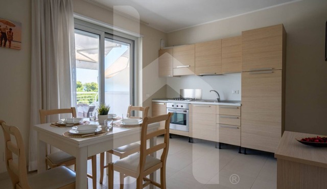 The recently-built Résidence Cerrano Park comprises two buildings with 12 three-room apartments, and offers guests the unique opportunity to enjoy breakfast or lunch with a breathtaking view of the surrounding countryside.