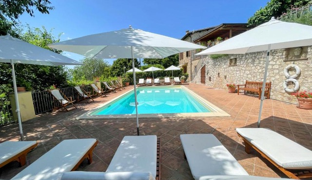 Torretta sleeps 5 with pool and exclusive gardens plus private verandah