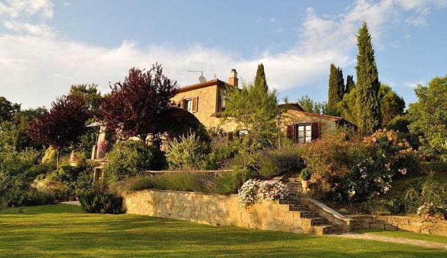 Toscana Fantastica - Cortona, Villa Sleeps 6 large Pool, and Chef's Kitchen