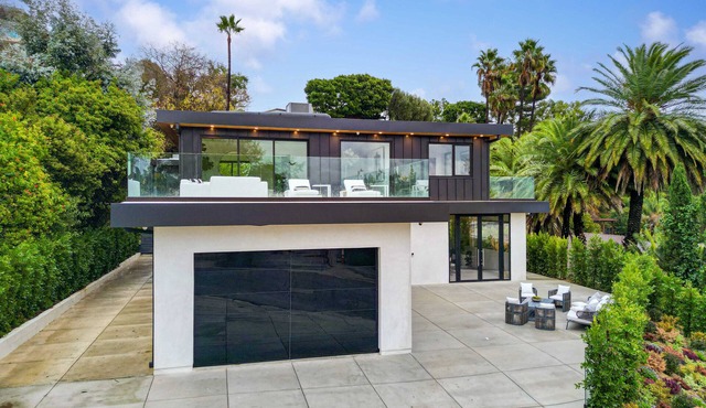 Trousdale House – Beverly Hills Ultra Luxe Estate