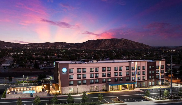 Tru by Hilton Norco Eastvale