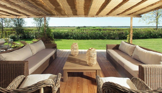 Tuscan coastal villa with lake view