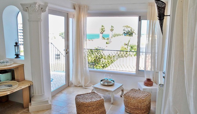 Uma Casa à Beira Sol