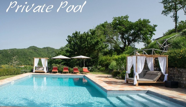 Umbrian Villa Retreat in Pietralunga with a pool