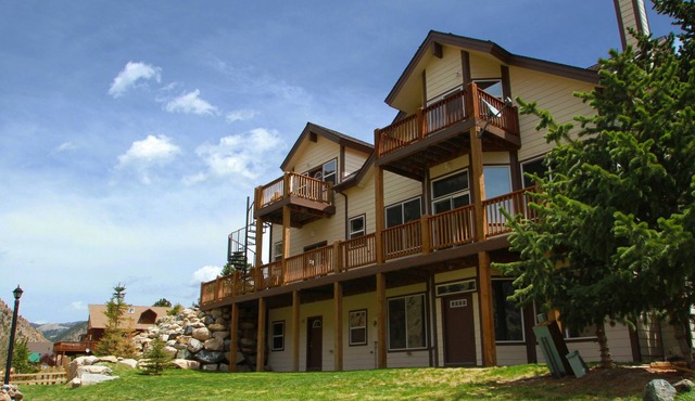 Upscale Spectacular Mountain Retreat On The Lake In Georgetown Colorado