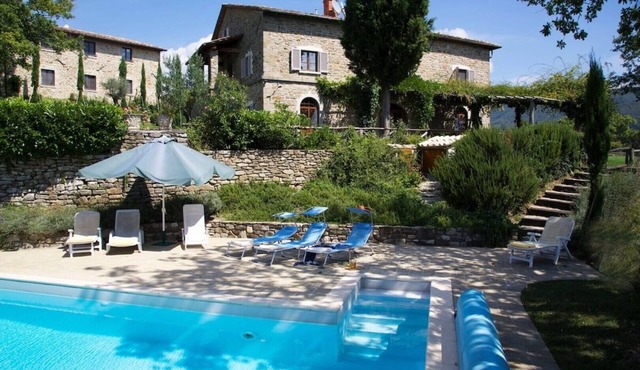 Villa Calcina, Beautiful Tuscan Farmhouse