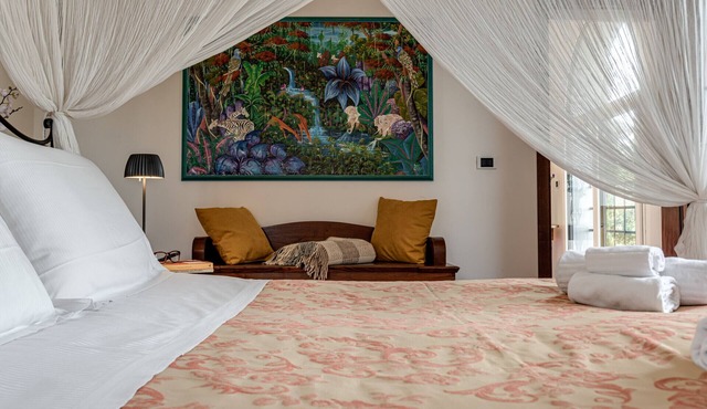 Villa Ceppeto: One-Bedroom with Free EV Charger