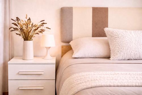 Villa Cristina - Air Conditioning, Garden, Private Parking & Premium Beds