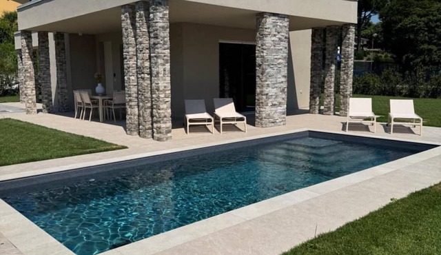 Villa 'Grace' with Private Pool, Wi-Fi and Air Conditioning