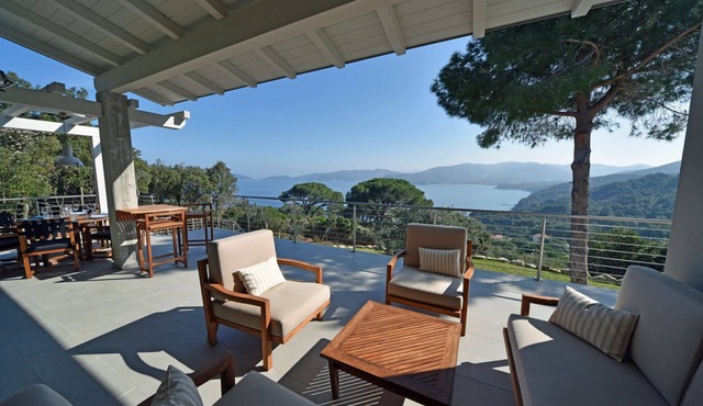 Villa Laura - new villa with sea view