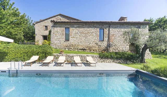 Villa Savini - Four Bedroom Resort, Sleeps 8