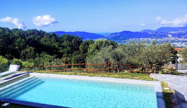 Villa Terrace Vert, 12 seats, Saltwater pool, A/C, gym, BBQ