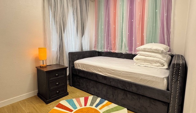 Welcoming 3-bedroom tiny house with AC in La Puente monthly 30%OFF