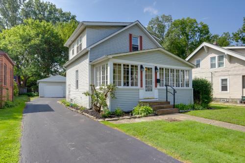 Welcoming Willoughby Home: 1 Mi to Historic Dtwn