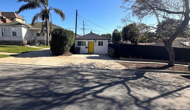 Well Lit & Charming Pet Friendly 1 bed, 1 bath Home Near LAX, Culver City, Sofi