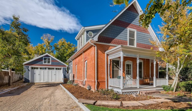 West End Pearl - 3 Bedroom/3 Full Bathroom Home