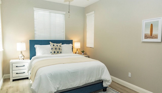 WH - NEW Spacious, Furnished 5 Bedroom Home in Menifee CA