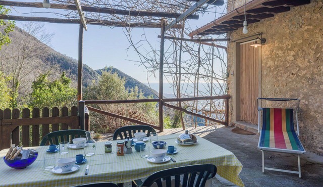 Wonderful private villa for 6 guests with WIFI, TV and terrace