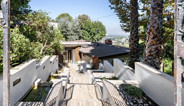 Zen Villa @ Hollywood Hills, Los Angeles by Universal Studio
