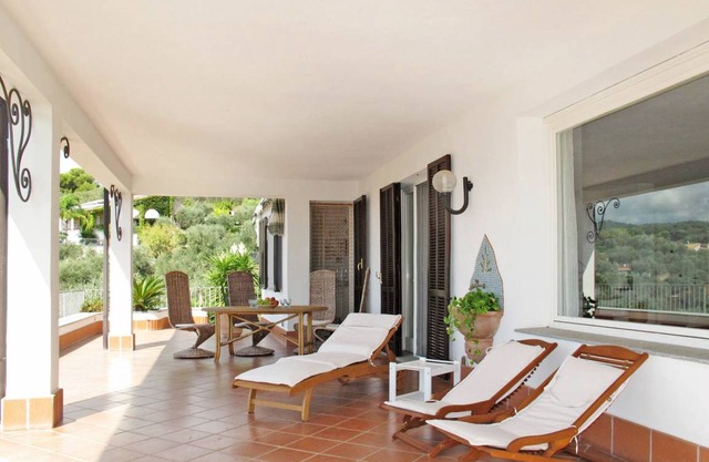 250 m² Villa ∙ 7 bedrooms ∙ 14 guests