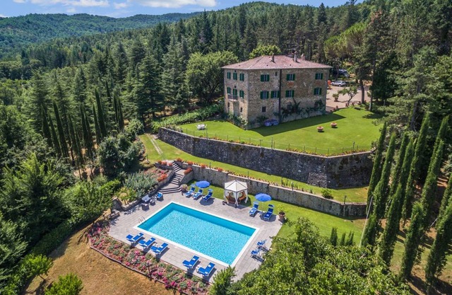 500 m² Villa ∙ 6 bedrooms ∙ 12 guests