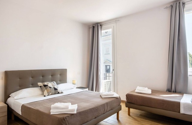 Functional and spacious room with private bathroom is part of the San Vincenzo Rooms Guest House and is perfect for 2 guests. The accommodation is located in the renovated building in Vigonza, which is 10 minutes by car from the center of Padua and on th