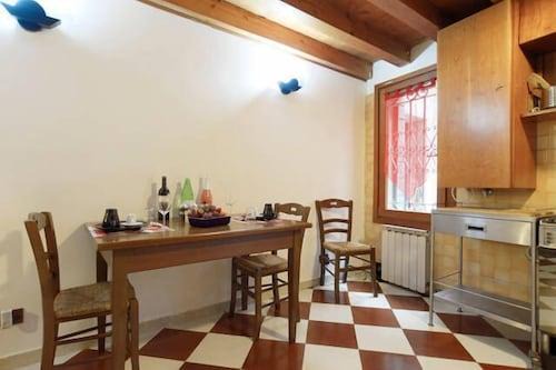 Mario Apartment 1479