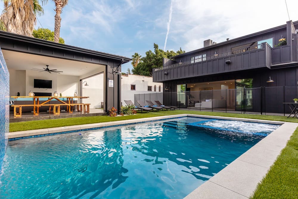 Carthay Circle House | Lindenhurst 1 - Epitome of Contemporary Modern Luxury