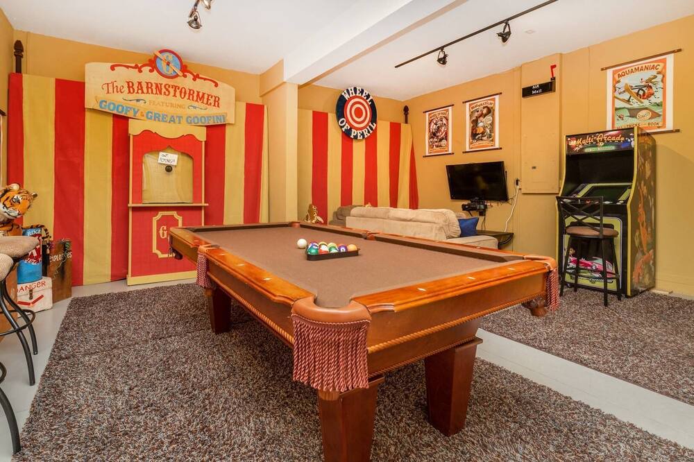 Crestwynd Bay Villa | 5 BD 5 BT villa in Windsor Hills Resort