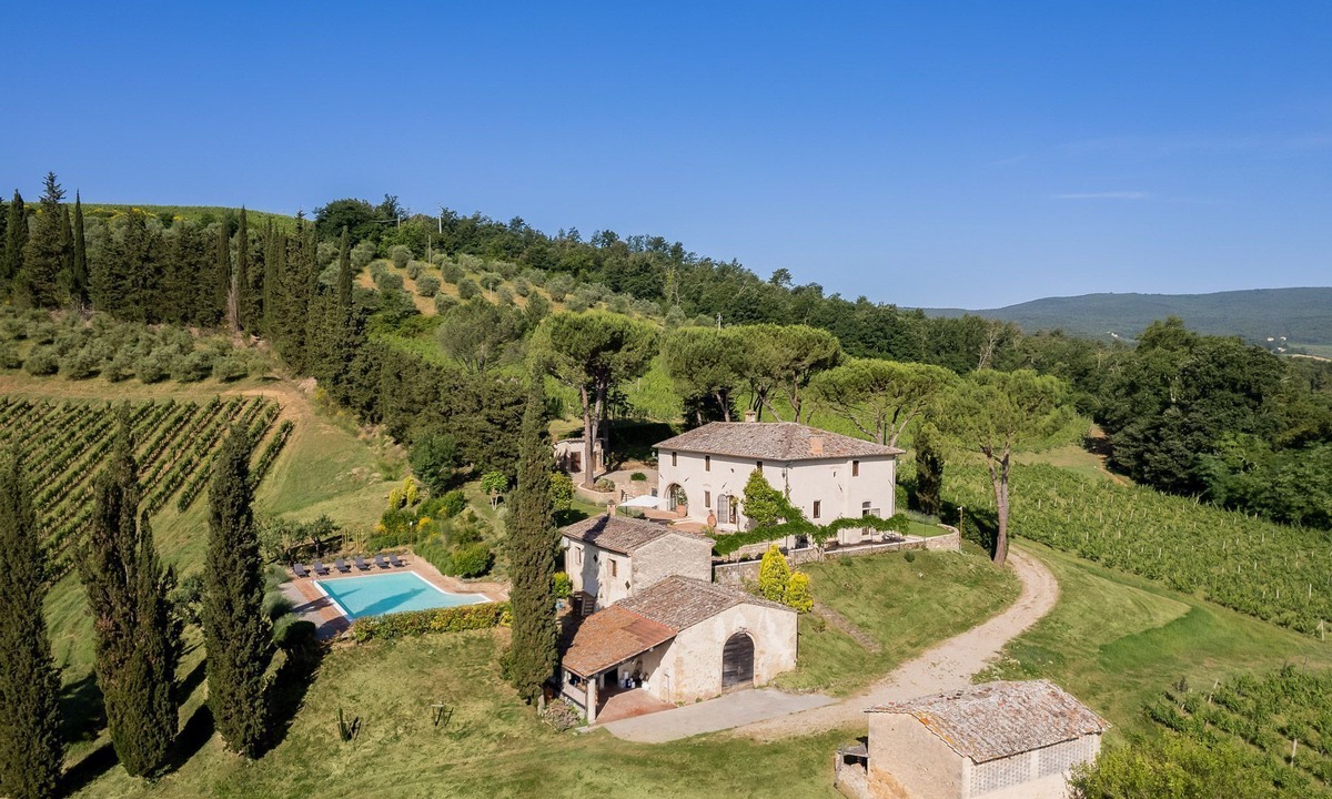 San Gimignano Villa | Casale Eleganza - Five Bedroom Villa, Sleeps 10
