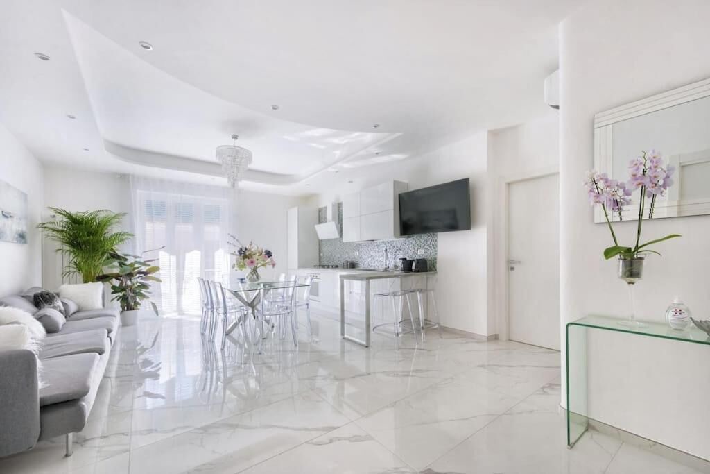 Pescara Apartment | DOMUS DELIA - DOWNTOWN PESCARA, NEAR THE SEA