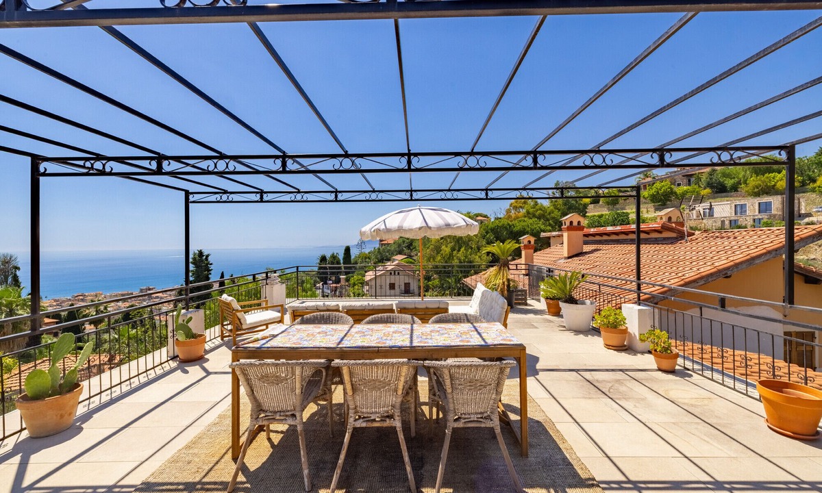 Bordighera Apartment | La Terrasse Sur La Cote by Wonderful Italy
