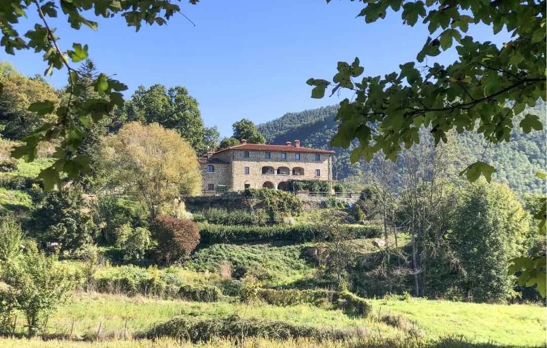 Partina Apartment | Stunning Apartment In Bibbiena