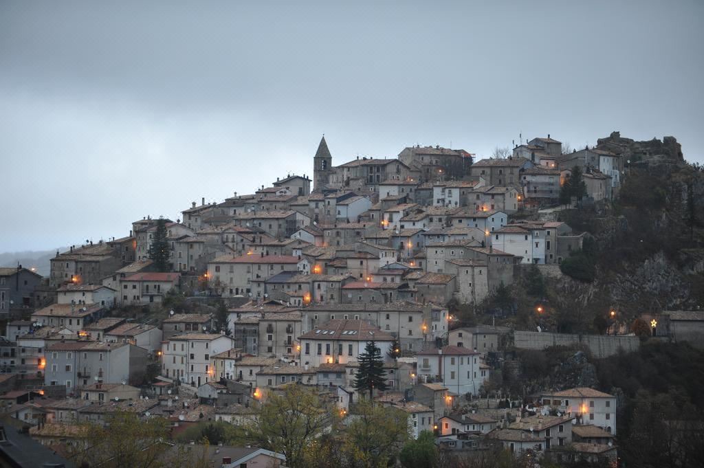 Photo of Buildings in Rocca di Mezzo