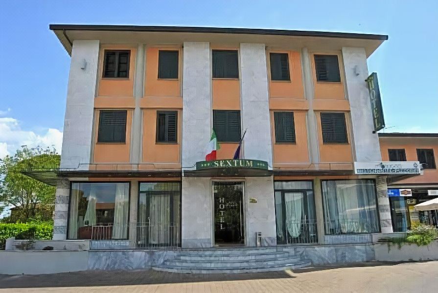 Photo of Buildings in Cascine-La Croce