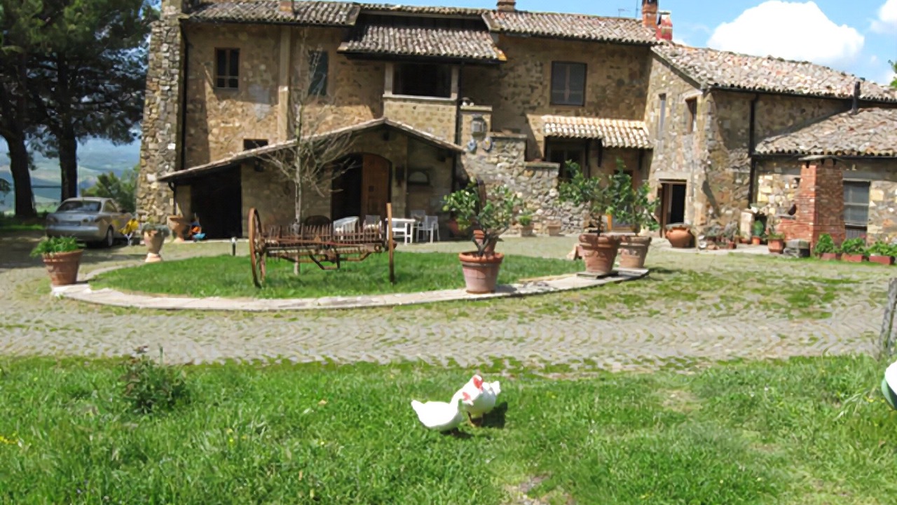 Photo of Buildings in Acquapendente
