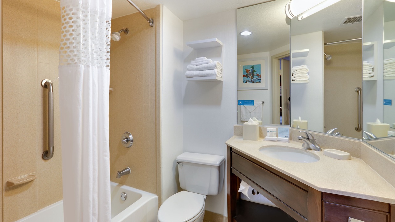 Photo of Bathroom in Harbor