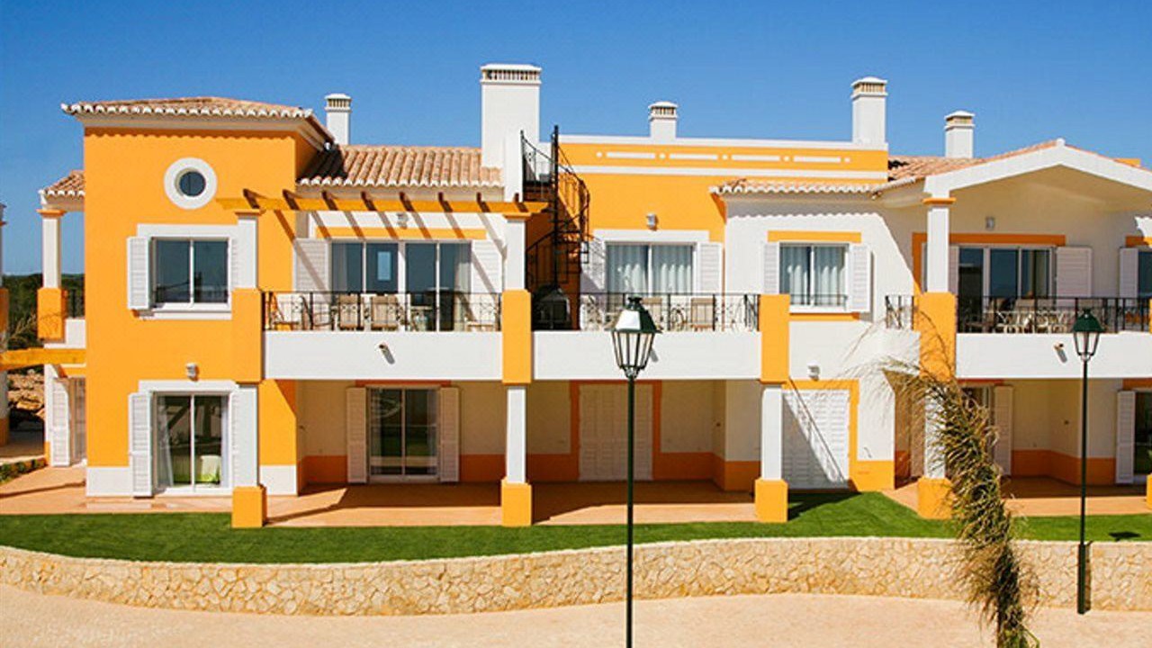 Photo of Buildings in Salema