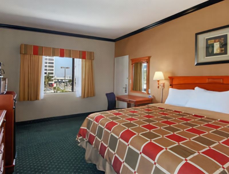 Photo of Bedroom in El Segundo