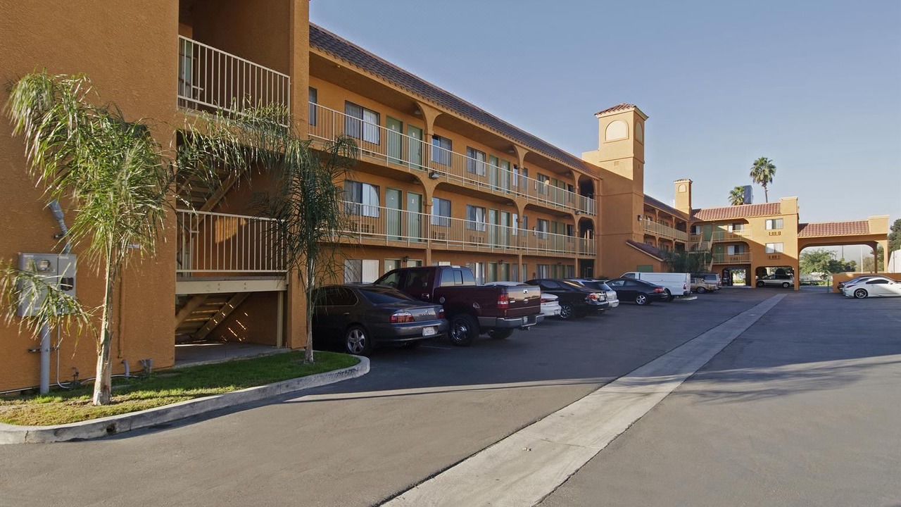 Photo of Buildings in Northwest Anaheim