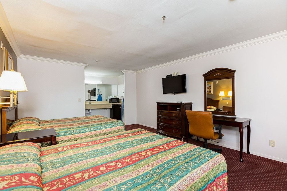 Photo of Bedroom in Northwest Anaheim