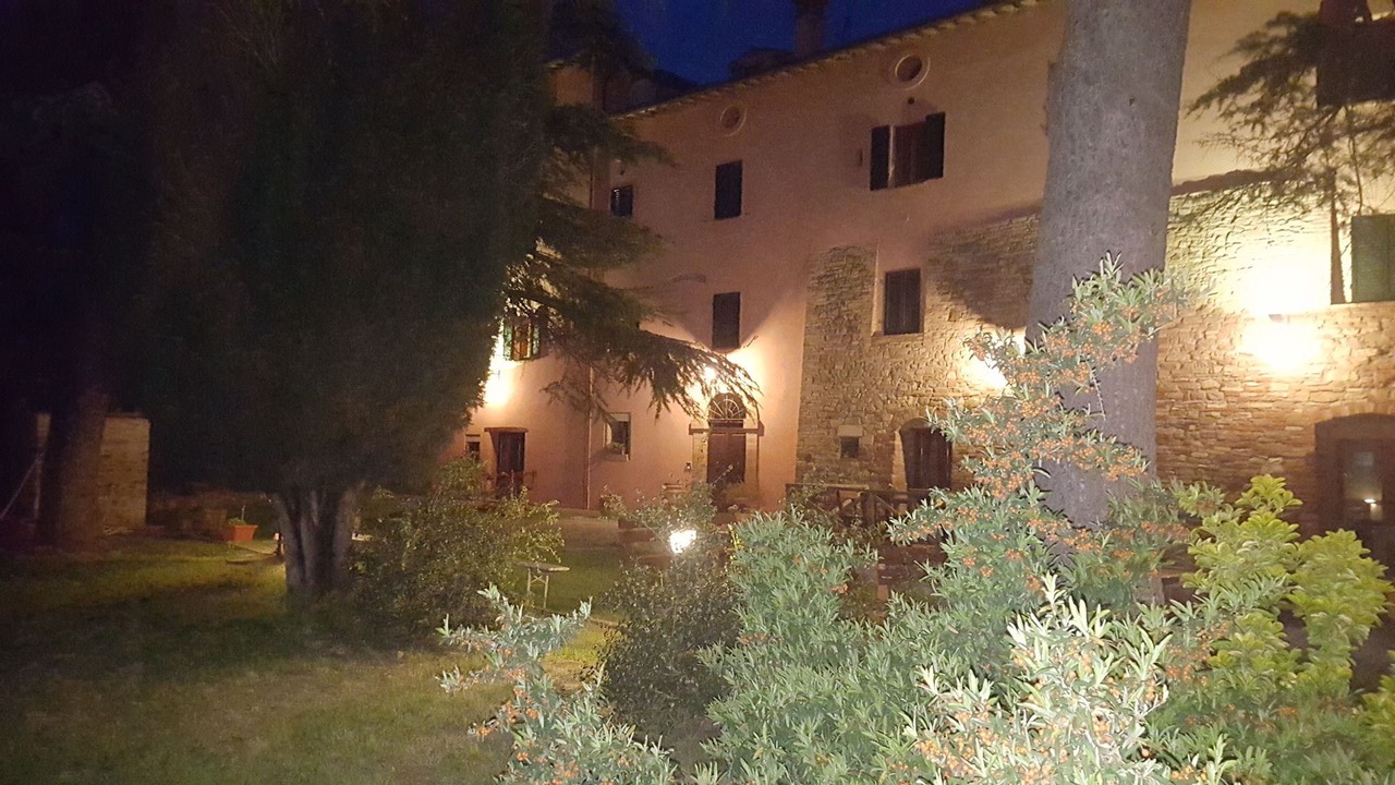 Photo of Buildings in Montelovesco