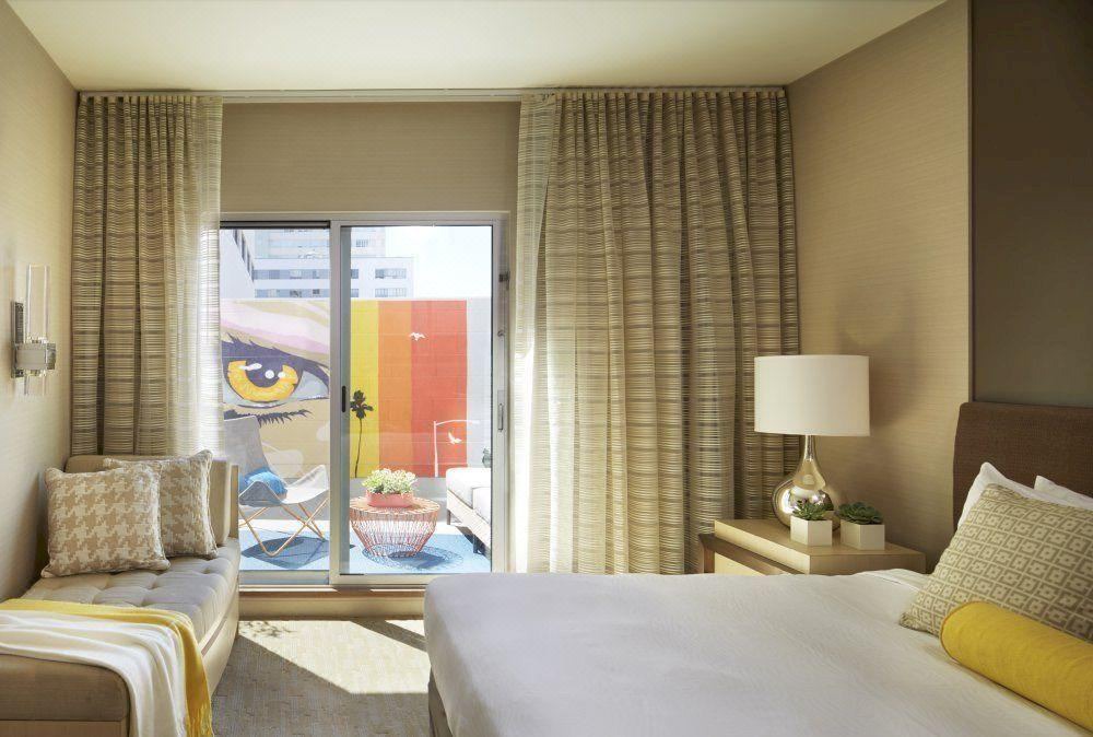 Photo of Bedroom in Carthay Circle