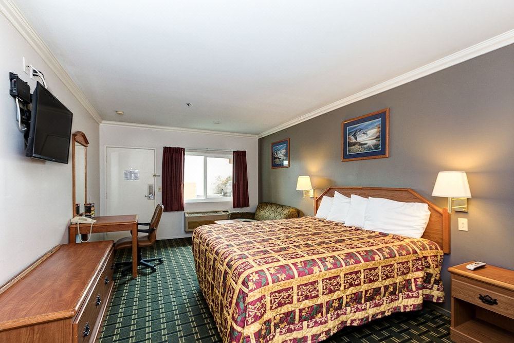 Photo of Bedroom in Northwest Anaheim